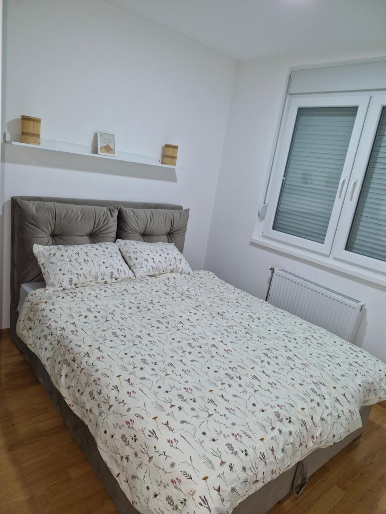 Finans2 Apartman Ruma község Kültér fotó
